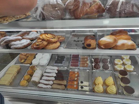 Casa Ysla Pastelería-Cafetería / Piononos - Granada