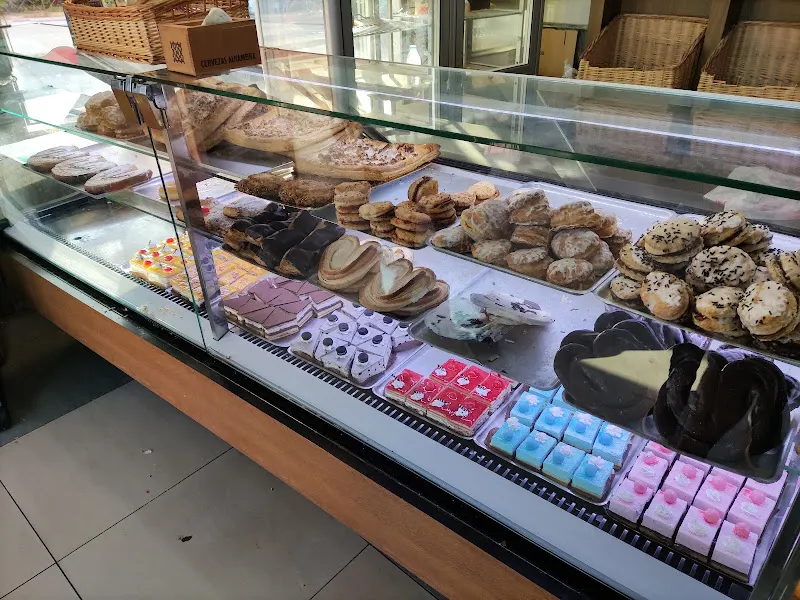 Cafetería - Pastelería Sierra - Guadix