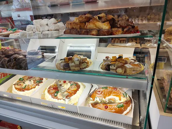 Panadería & dulces LUZÓN