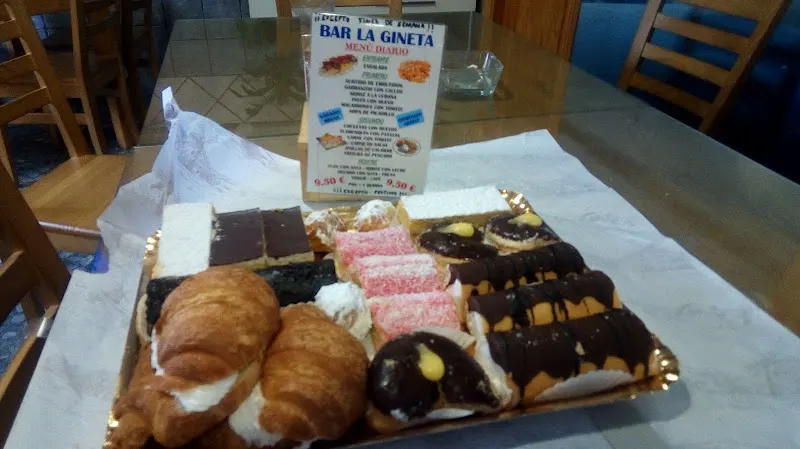 Confitería Canarias - Linares