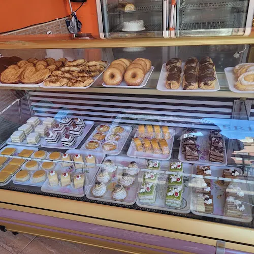 Pastelería El Cisne