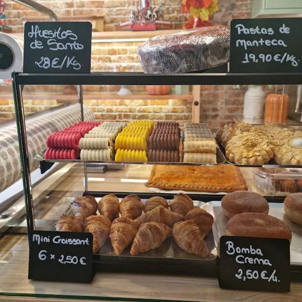 A Punto de Nieve Pastelería de Montaña - La Pola de Gordon