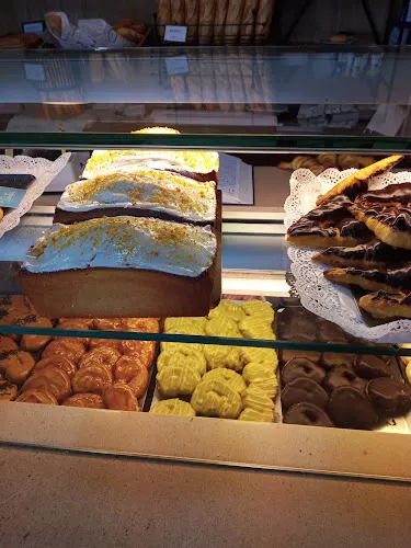 Cafetería Pastelería La Moderna - Arganda del Rey