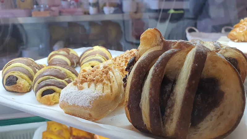 Cafetería Pastelería Elez - Pastelería gourmet - Desayunos - Meriendas en Elez - Getafe