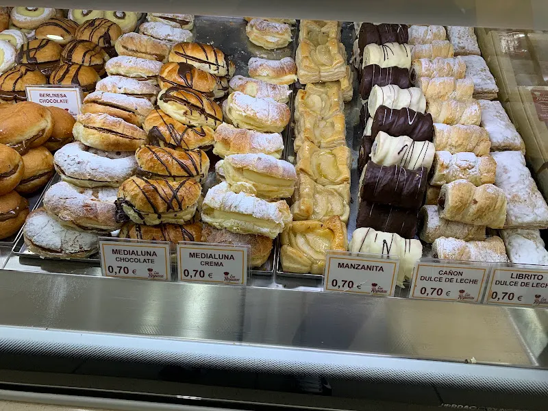 Los Reyunos. Pastelerías, Panaderías, Cafeterías - Sucursal Pradillo - Mostoles