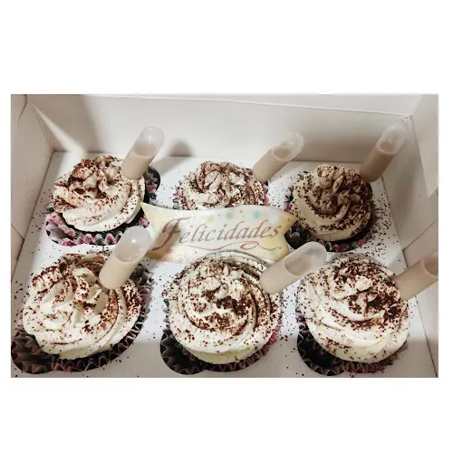 ElAvioncitoDulce, tartas personalizas, tartas para comuniones, bodas,bautizos, galletas,mesas dulces, eventos.