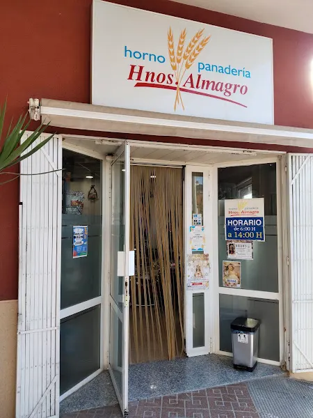 Panadería Hermanos Almagro S.L. - Panadería en Librilla - foto 2