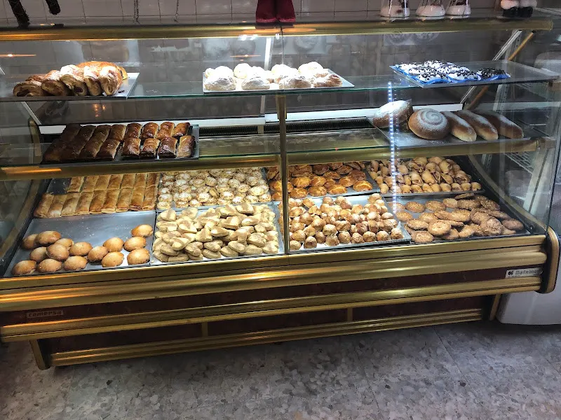 Panaderia Aleman Y Pastor (Horno de leña)
