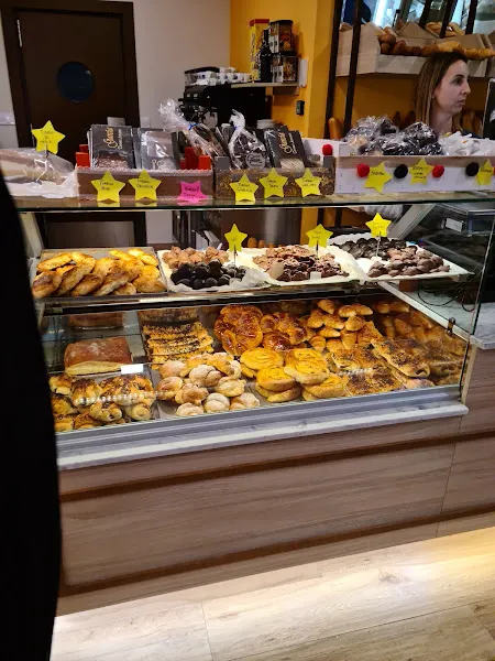 PANADERÍA-PASTELERÍA García. - Panadería en Lodosa - foto 2