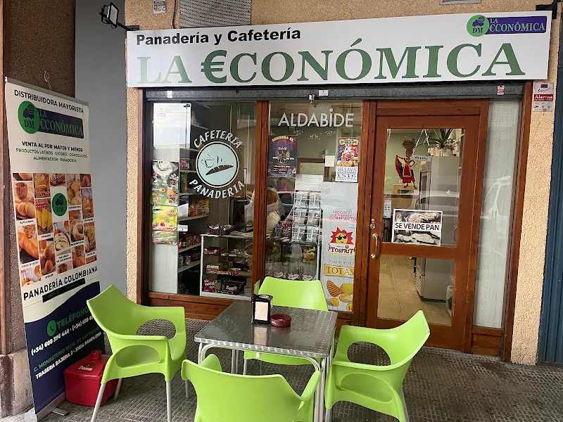 Panadería y Cafetería La Económica