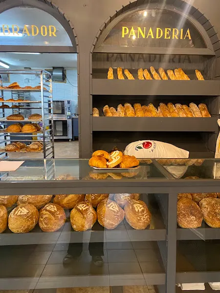 A Guinda Artesáns do pan e os doces