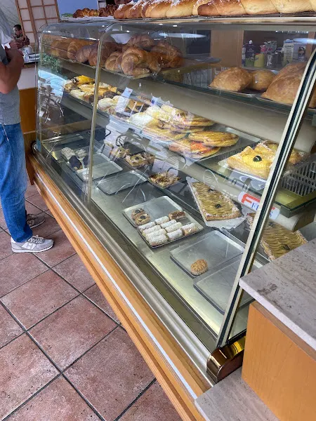 Pastelería Flor y Nata - Tomino