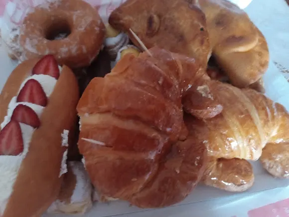 Pastelería y panadería Yoli