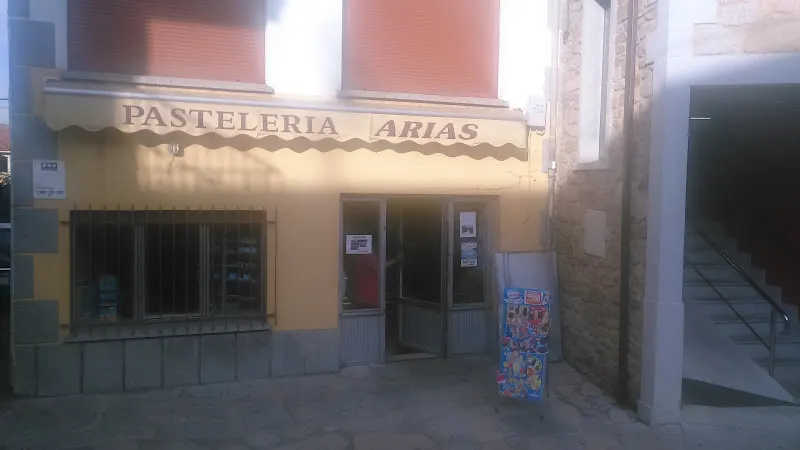 Pastelería Arias - Panadería en Linares de Riofrio - foto 2