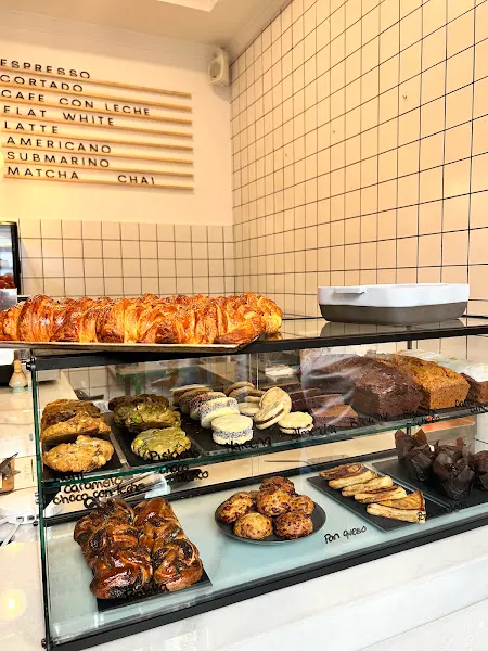 TRAMA pastelería & café