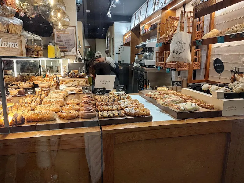 Santagloria Coffee & Bakery