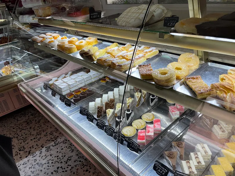 Pastelería La Miloja Lola