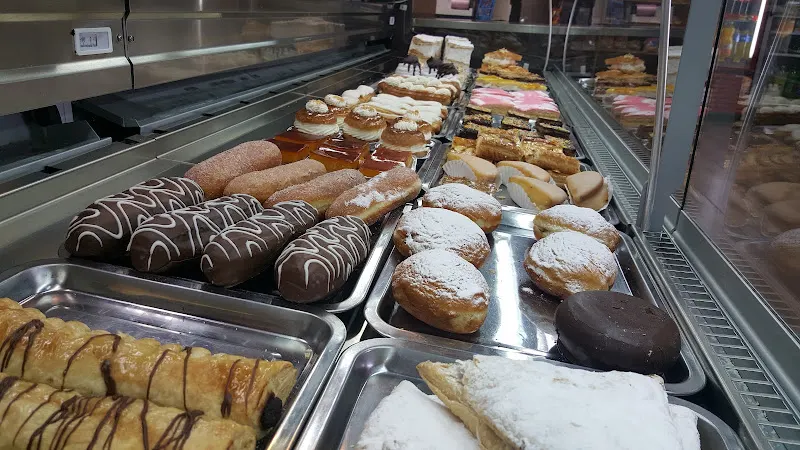 La Canela Pasteleria Panaderia Sevilla - Sevilla