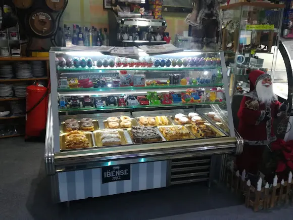 Cafetería & Heladería La Gloria