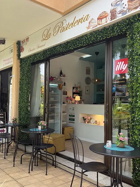 La Pasteleria Obradador Artesanal