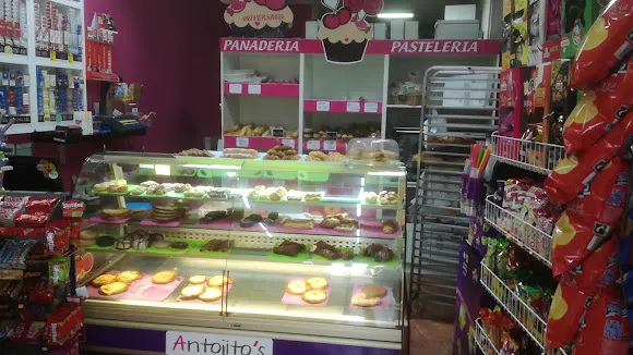 Panadería Pastelería Antojito's