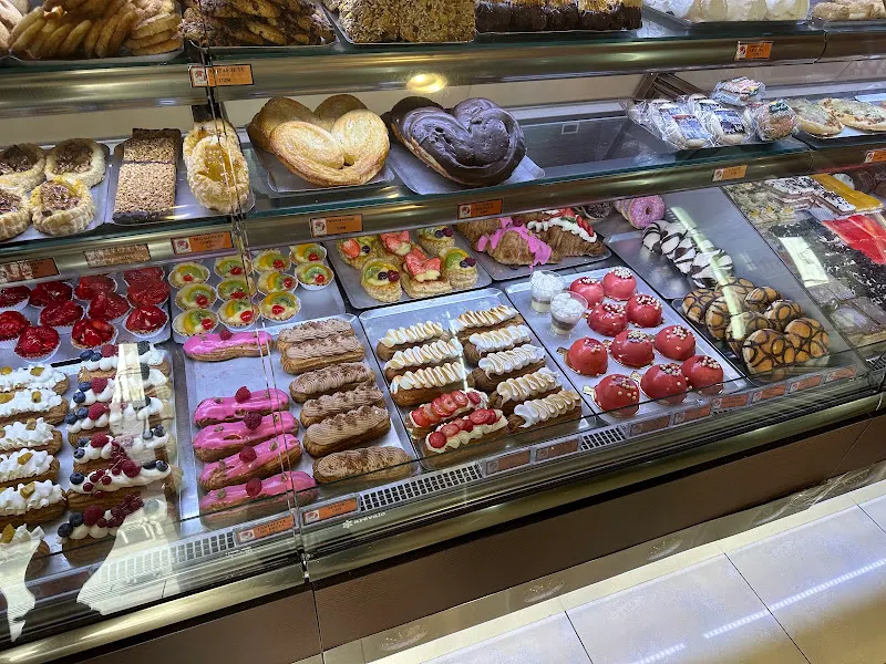 Pasteleria La Canela - San Isidro