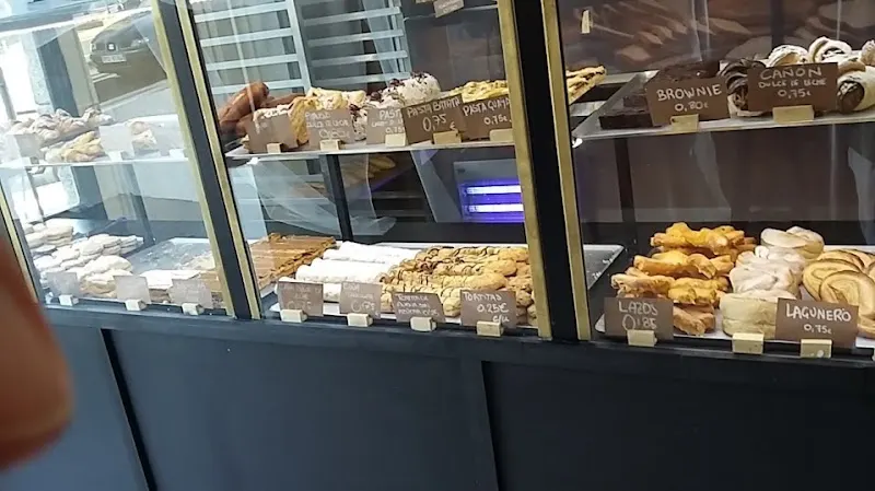 Pastelería Artesanal CharliGuay