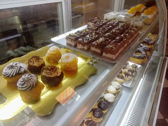Pasteleria-cafe Karamelo - Pastelería en Cebolla