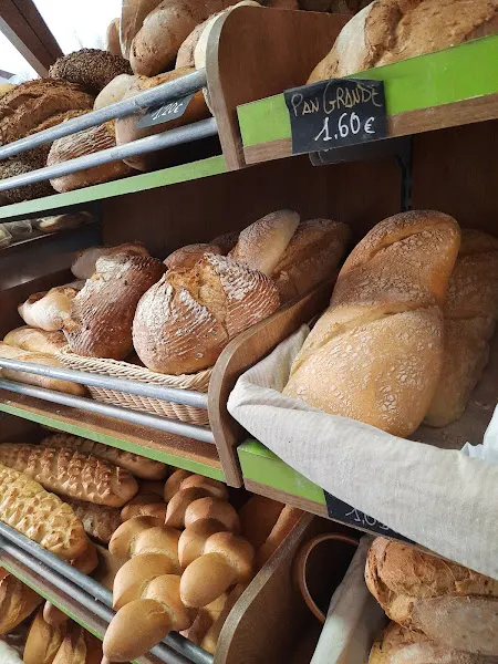 Horno de panadería y pastelería San Pedro - Pastelería en Santa Olalla