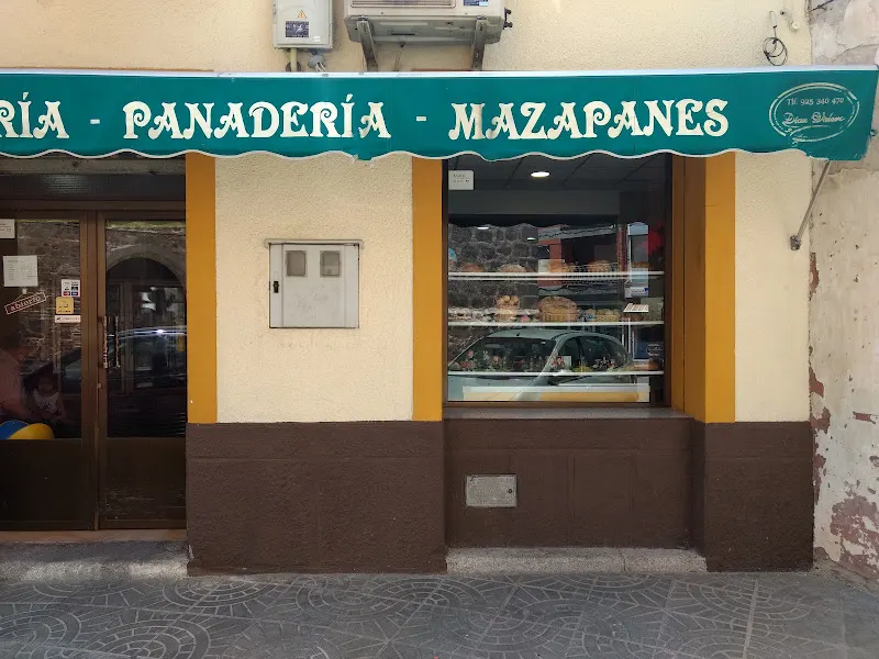 Panadería pastelería diaz Valero. - Mora