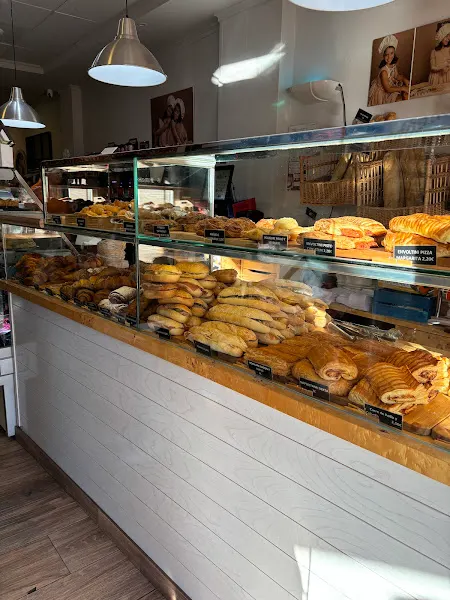 Cafeteria Pastelería Carala