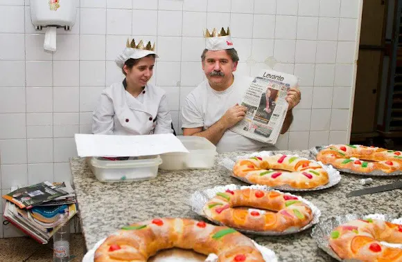 Forn Pastissería Colón C.B. - la Pobla de Vallbona