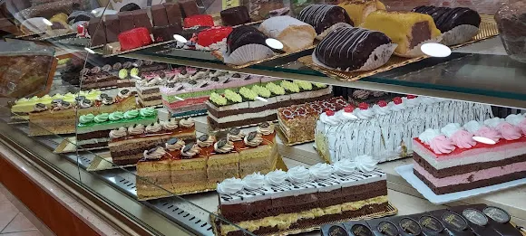 Paneo Cafetería-Panadería. - Llíria