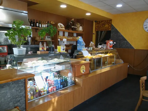 Panadería Cafetería Pásteleria Mel de Romer