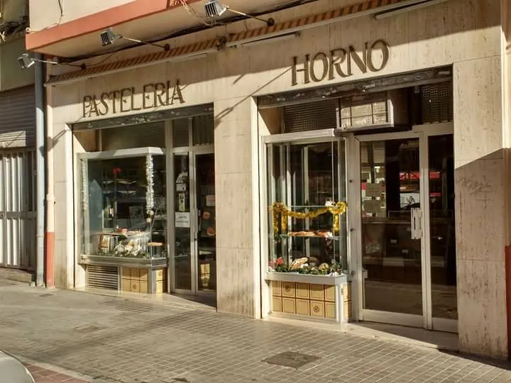 Antonio Oficial - Panadería en Valencia - foto 2
