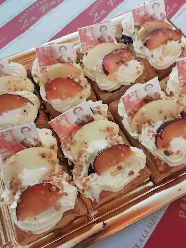 Pastelería La Paz Cafetería - La Almunia de Dona Godina