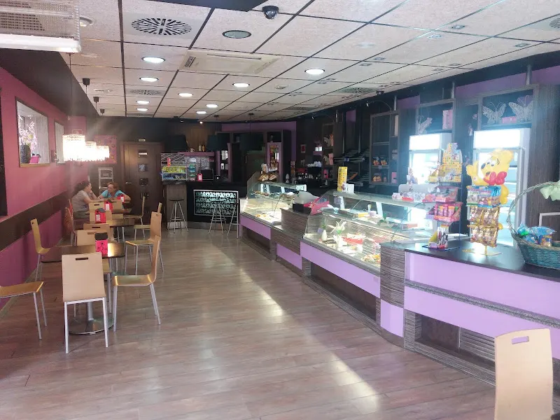 La Segontina Pastelera S L - Pastelería en Epila - foto 2