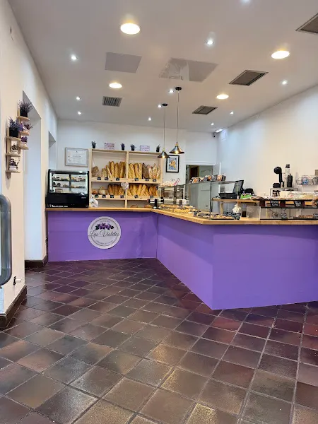Panadería y Pastelería Reinas en Oviedo