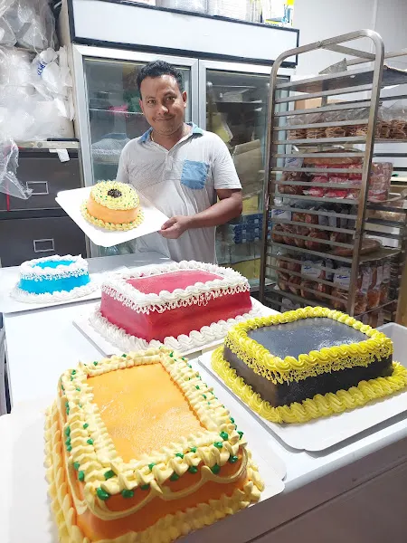 Panadería y Pastelería Catrachos Óscar
