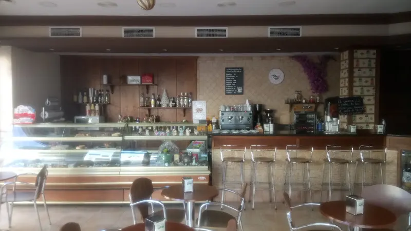 Panadería Cafetería Confitería Obrero