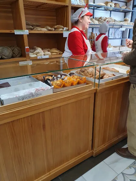 Panadería La Gracia De Dios Calle Faisán