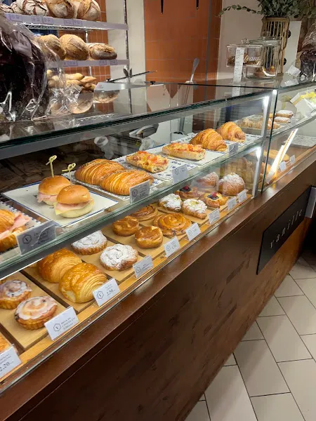 Vanille Bakery Lab & Café