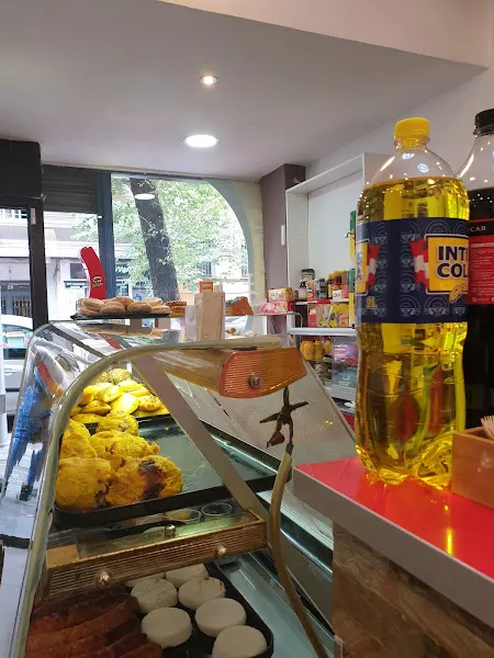 Panaderia Pasteleria y degustación U.Ecuatoriana