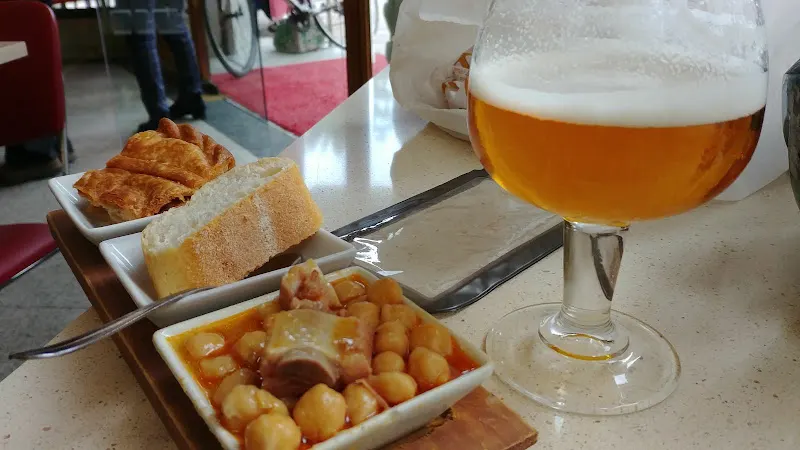 Panadería A Devesa S.L. Joaquín Costa 112 - Pontevedra