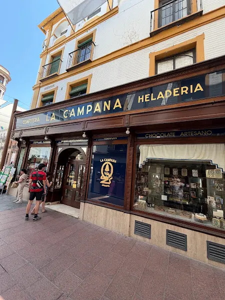 Confitería La Campana - Pastelería en Sevilla - foto 3