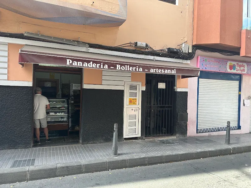 Panaderia Pasteleria Ladesiempre - Panadería en Palmas de Gran Canaria (Las) - foto 2