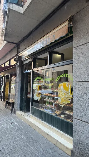 Panaderia Irala - Panadería en Bilbao - foto 2