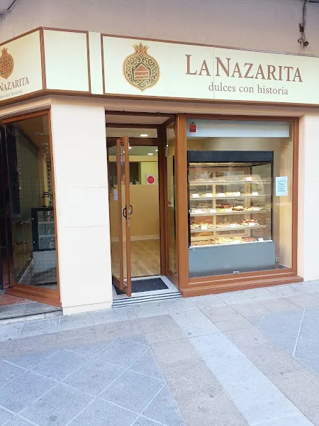 Pastelería-Panadería La Nazarita - Pastelería en Granada - foto 2