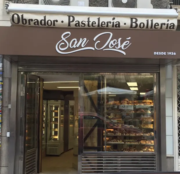 Pastelería Bollería San José - Pastelería en Granada - foto 2