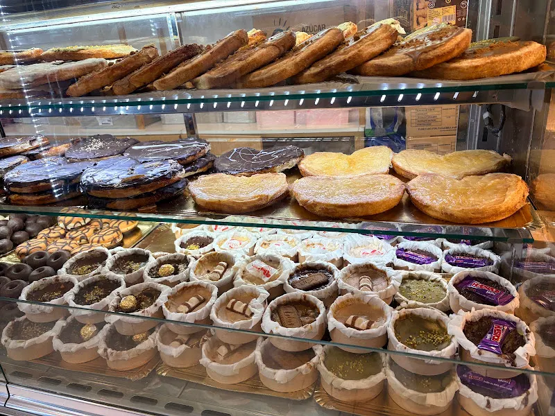 La Casita Del Pan Pastelería - Pastelería en Granada - foto 2